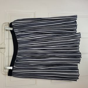 Uniqlo stripe skirt